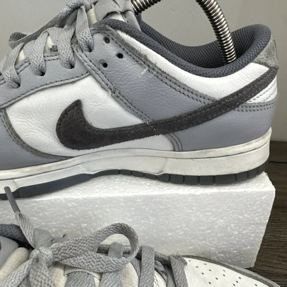 Nike Dunk Low SE Light Carbon Shoes Men’s 8 FJ4188-100 - Picture 4 of 16